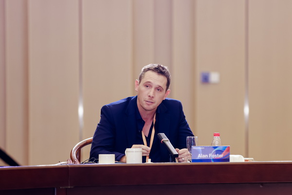 開放競合 共鏈未來--2025知名企業(yè)家圓桌會議擘畫紡織產(chǎn)業(yè)新格局