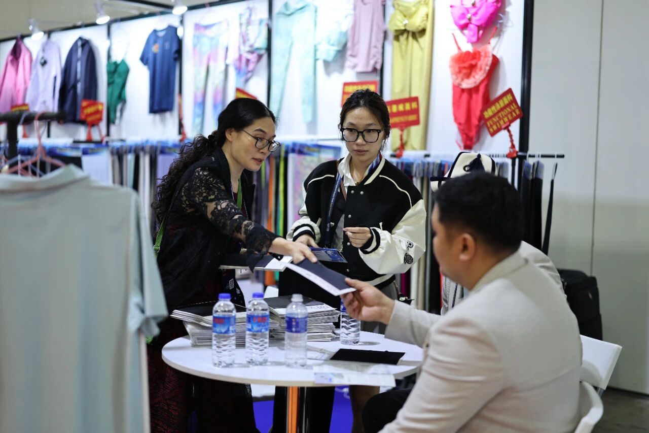 繪就產(chǎn)業(yè)發(fā)展新藍(lán)圖 邁向&ldquo;韌性協(xié)同&rdquo;新紀(jì)元 APTEXPO 2025新加坡啟幕！