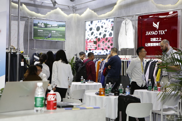 動態(tài)透氣科技｜嘉耀紡織用創(chuàng)新詮釋功能性面料新高度
