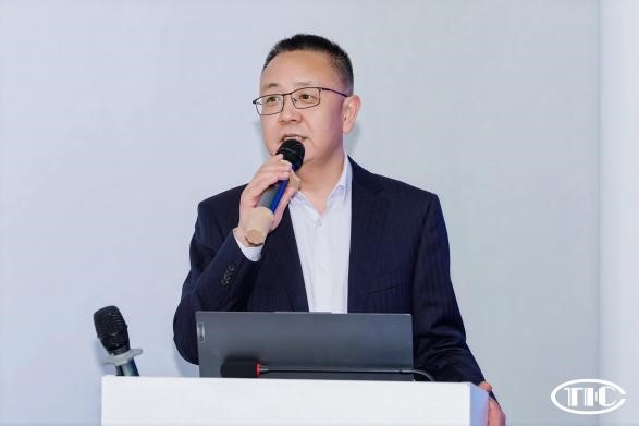 破解數(shù)字化管理難題！紡織數(shù)智轉(zhuǎn)型研討會(huì)在柯橋舉辦