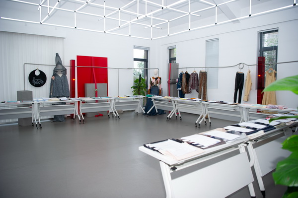 以人才培育為行業(yè)注入持久驅動力！第十一屆十佳紡織面料設計師評審會于柯橋舉行