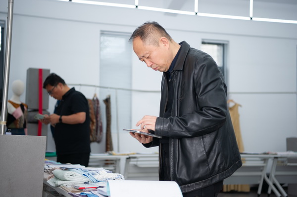 以人才培育為行業(yè)注入持久驅動力！第十一屆十佳紡織面料設計師評審會于柯橋舉行